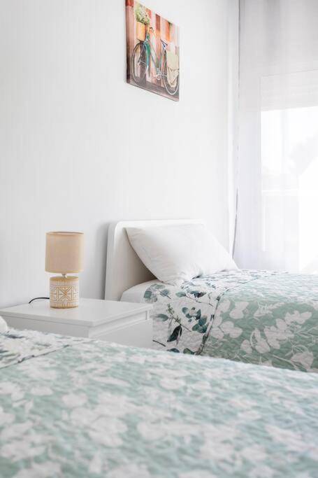 Encantador Apartamento De 3 Habitaciones Con Balcon Alicante Eksteriør bilde